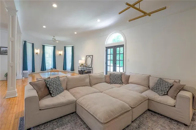 $775,000 | 3607 Pennsylvania Avenue, Kansas City, MO 64111