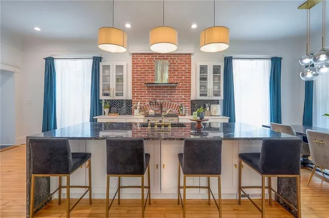 $775,000 | 3607 Pennsylvania Avenue, Kansas City, MO 64111