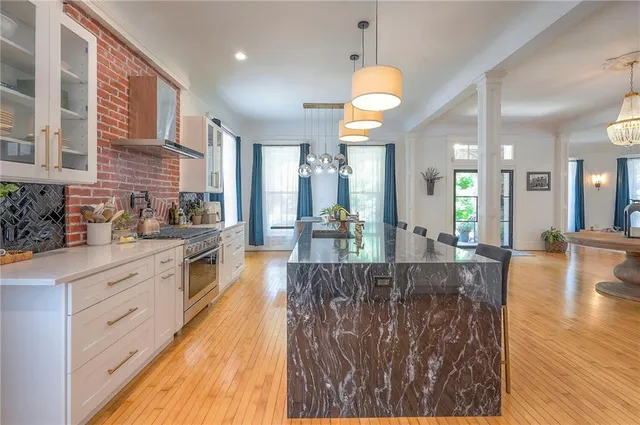 $775,000 | 3607 Pennsylvania Avenue, Kansas City, MO 64111