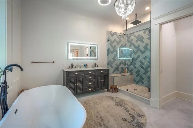 $775,000 | 3607 Pennsylvania Avenue, Kansas City, MO 64111