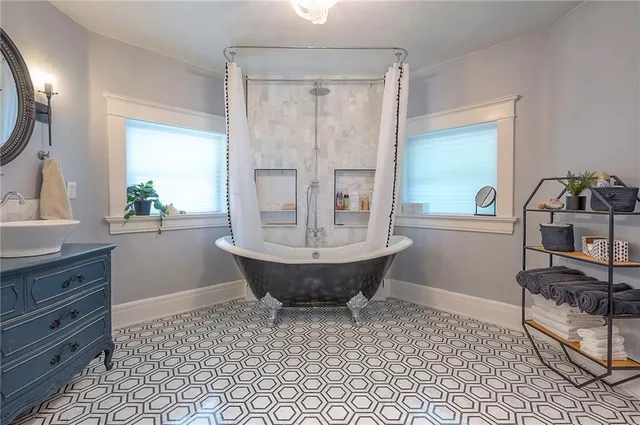 $775,000 | 3607 Pennsylvania Avenue, Kansas City, MO 64111