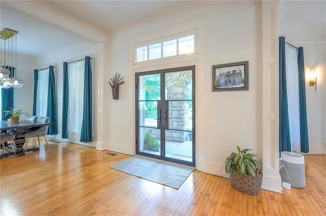 $775,000 | 3607 Pennsylvania Avenue, Kansas City, MO 64111