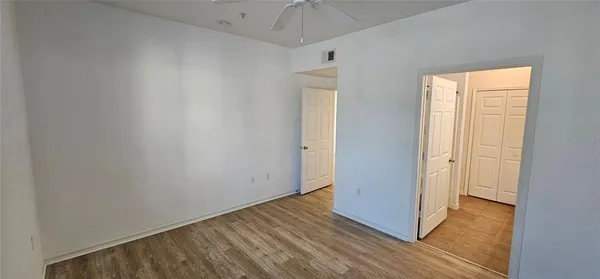 $1,695 | 5581 Rosehill Road, Unit 104, Sarasota, FL 34233