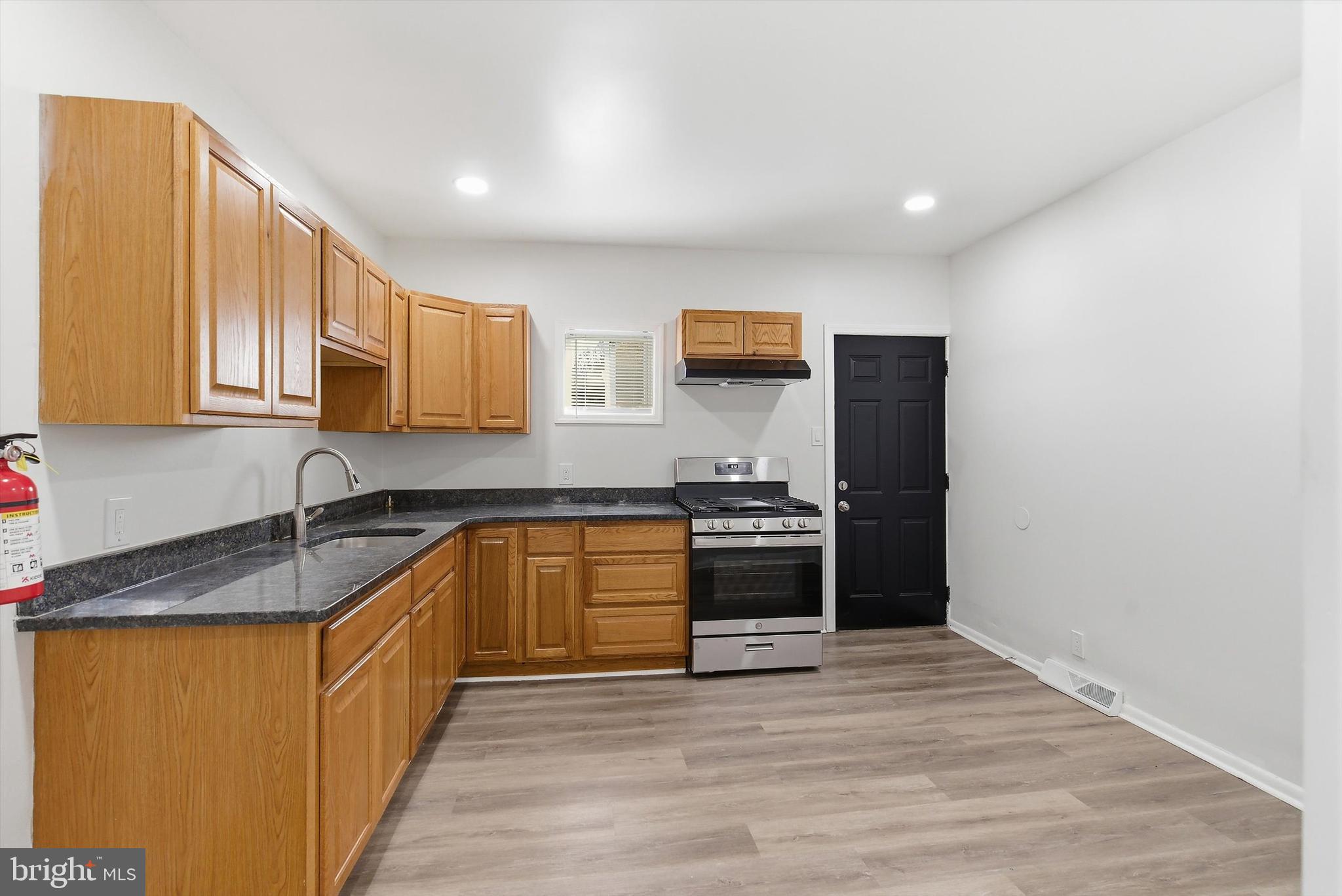 1010 South 3rd Street Camden, NJ 08103 - Photo 11 of 22