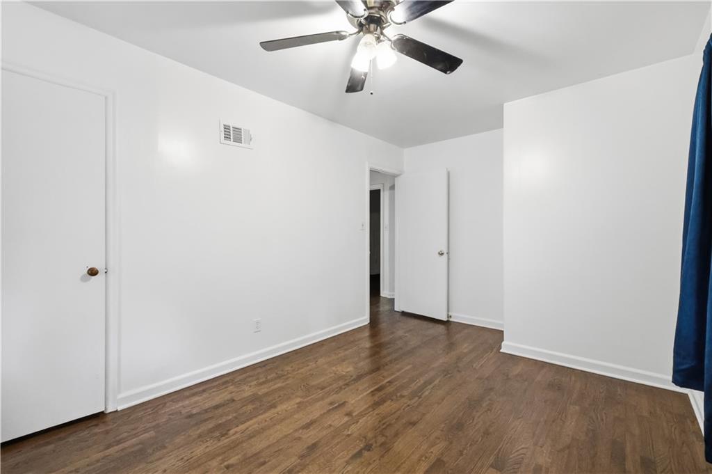 8816 Daniel Boone Road Kansas City, MO 64114 - Photo 14 of 28