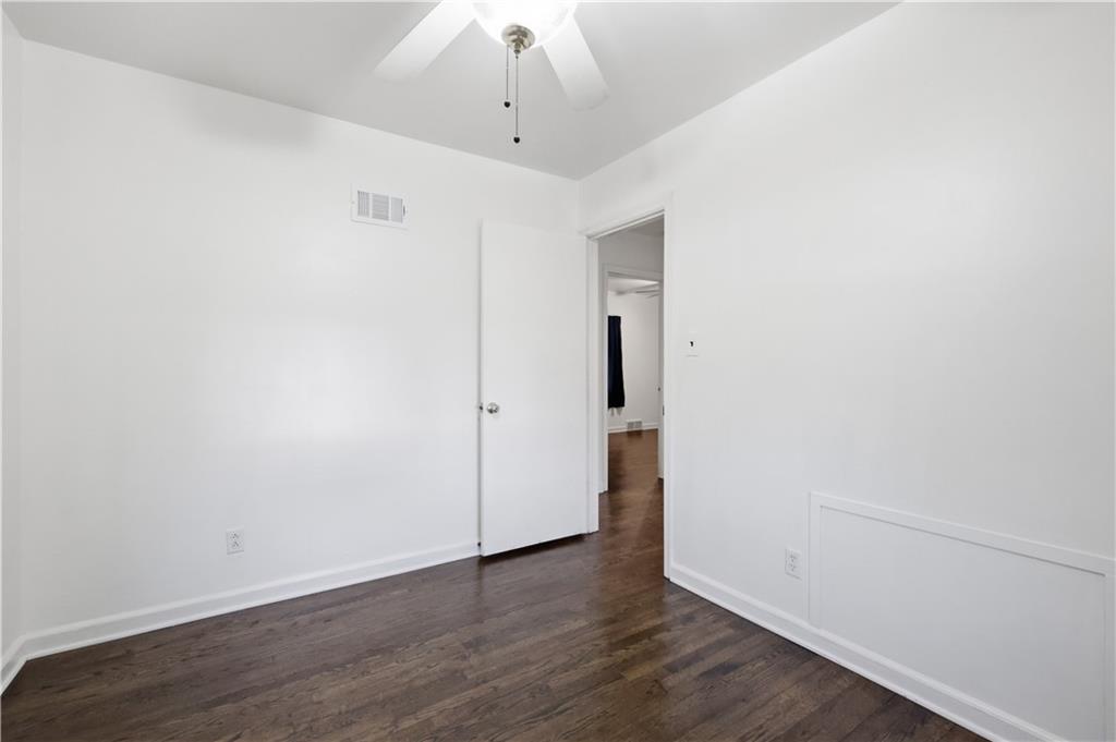 8816 Daniel Boone Road Kansas City, MO 64114 - Photo 18 of 28