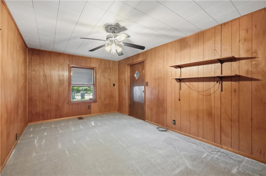 8816 Daniel Boone Road Kansas City, MO 64114 - Photo 19 of 28