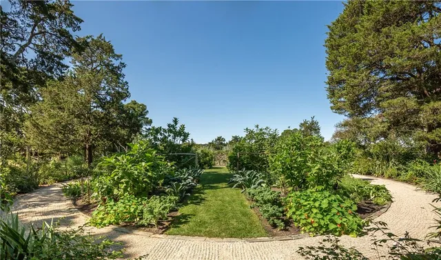 $175,000 | 45 Ram Island Drive, Southampton, NY 11968