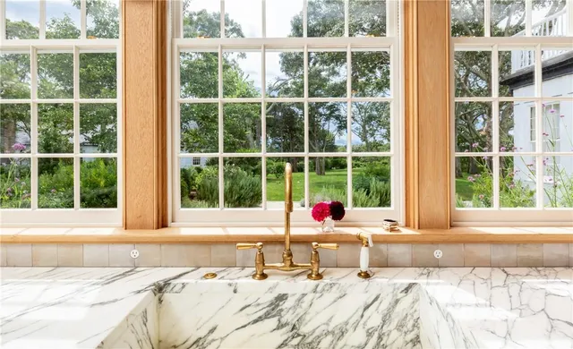 $175,000 | 45 Ram Island Drive, Southampton, NY 11968