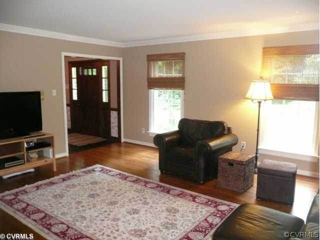 3244 Wood Dale Road Chester, VA 23831 - Photo 4 of 8 Living Room - Living Room Features Crown Moldings,
