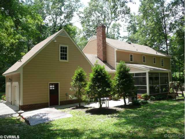 3244 Wood Dale Road Chester, VA 23831 - Photo 7 of 8 Exterior Back - Enjoy the Screened In Porch that O