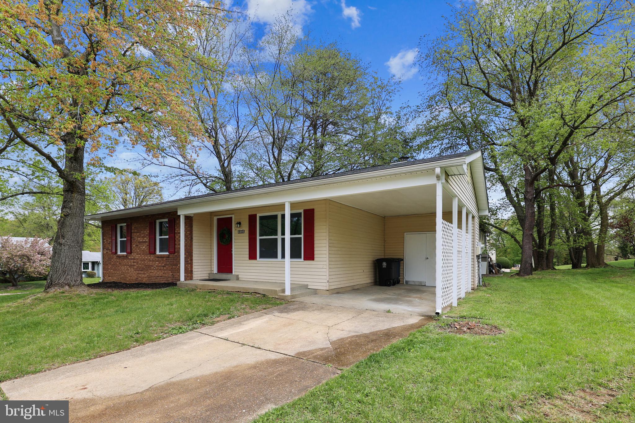 3303 Heidi Lane Springdale, MD 20721 - Photo 2 of 20 Front Exterior