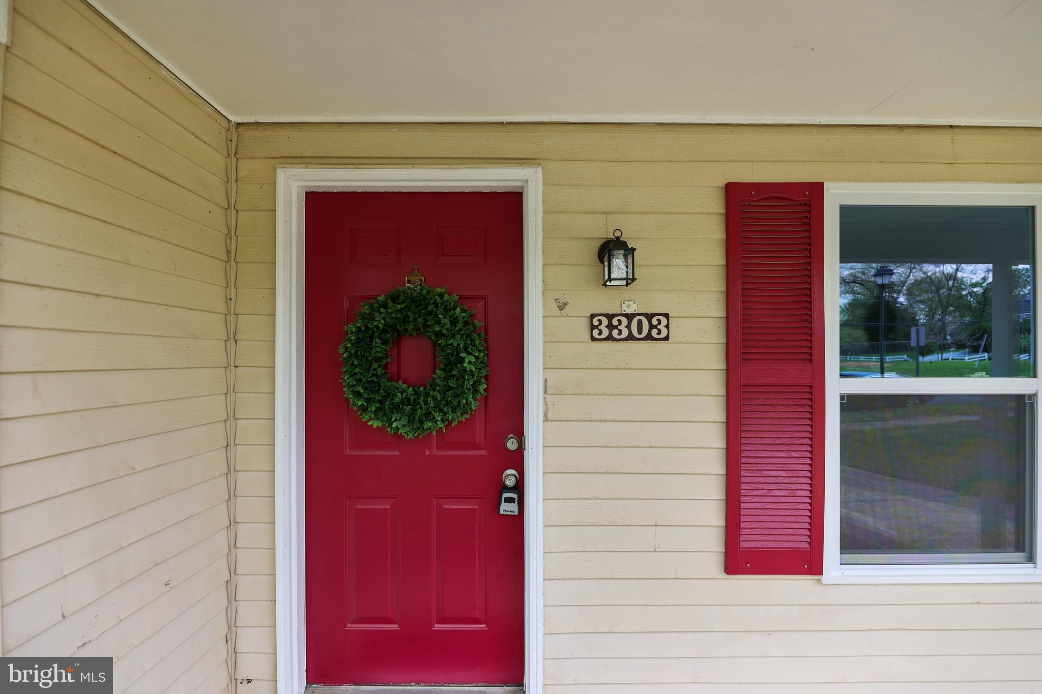 3303 Heidi Lane Springdale, MD 20721 - Photo 6 of 20 Front Door