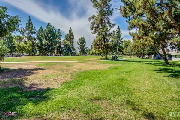 a view of outdoor space with green field