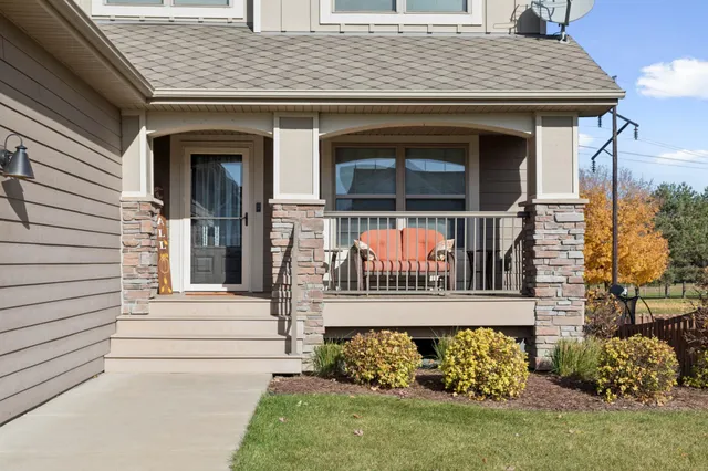 $559,900 | 2009 Red Oak Lane, Lino Lakes, MN 55038