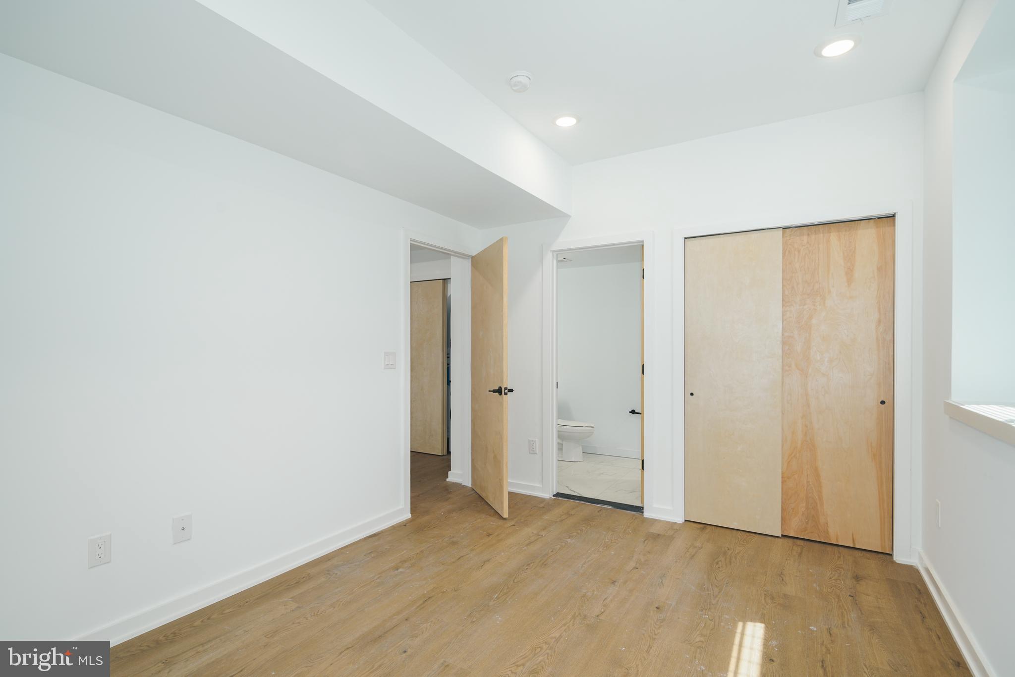 610 Moore Street, Unit 101 Philadelphia, PA 19148 - Photo 12 of 24
