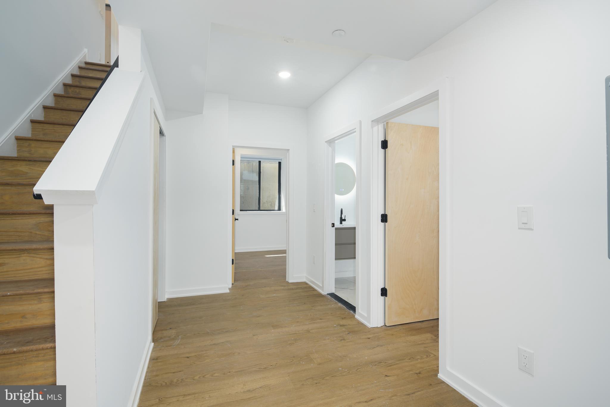 610 Moore Street, Unit 101 Philadelphia, PA 19148 - Photo 16 of 24