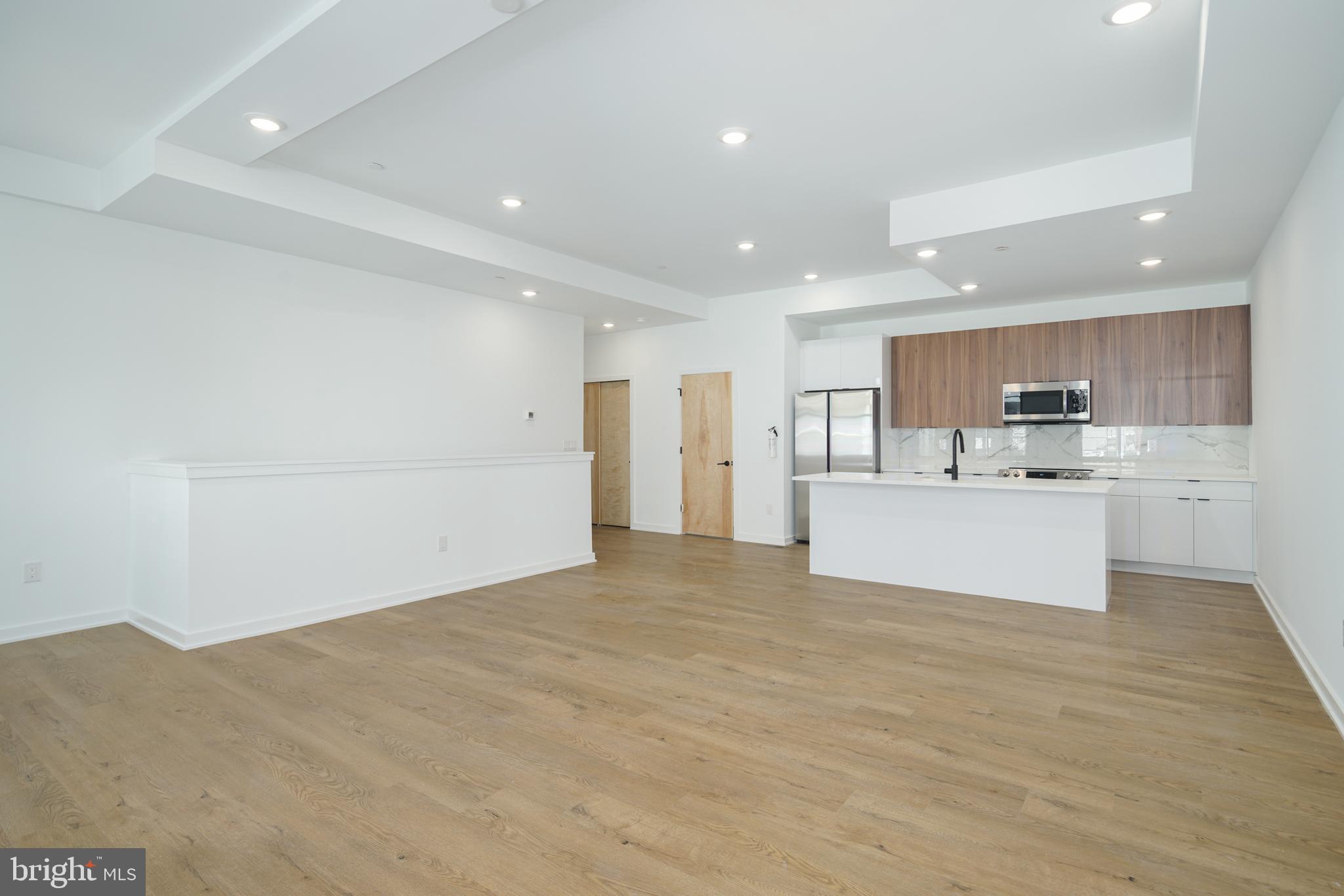 610 Moore Street, Unit 101 Philadelphia, PA 19148 - Photo 5 of 24