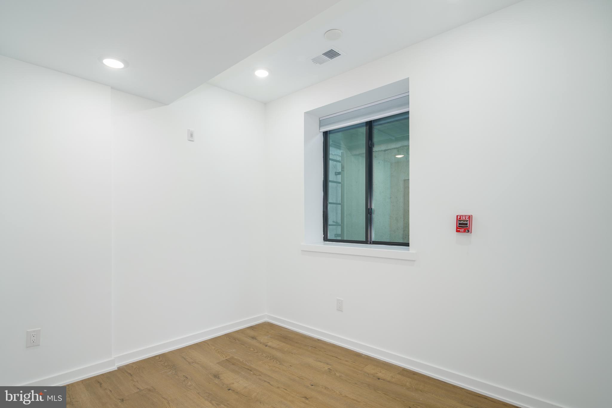 610 Moore Street, Unit 101 Philadelphia, PA 19148 - Photo 8 of 24
