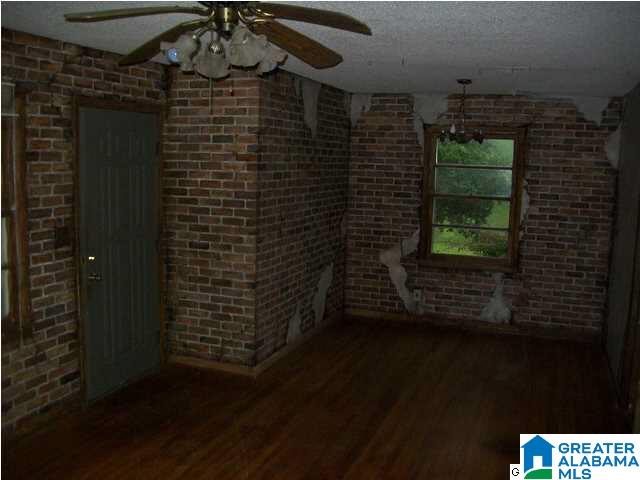 128 26th Avenue Northwest Center Point, AL 35215 - Photo 9 of 23