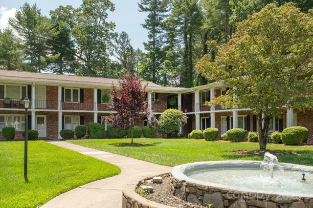 $219,000 | 102 Boyd Drive, Unit 7A, Flat Rock, NC 28731