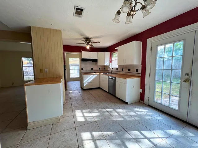 $190,000 | 12875 Westella Drive, Houston, TX 77077