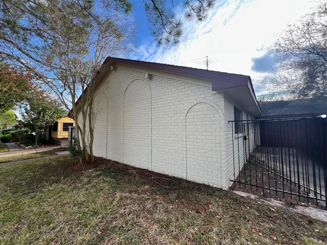 $190,000 | 12875 Westella Drive, Houston, TX 77077