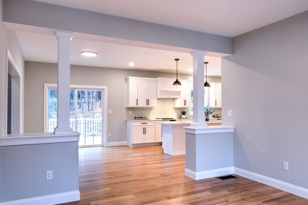 344 B Hampshire Road Methuen, MA 01844 - Photo 18 of 39