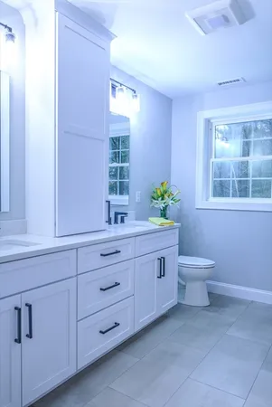 $1,049,000 | 344 B Hampshire Road, Methuen, MA 01844