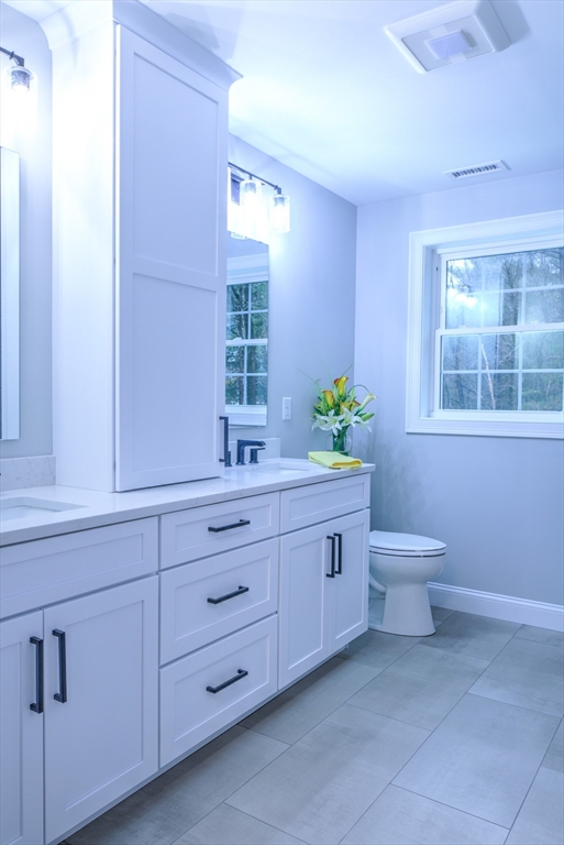 344 B Hampshire Road Methuen, MA 01844 - Photo 27 of 39