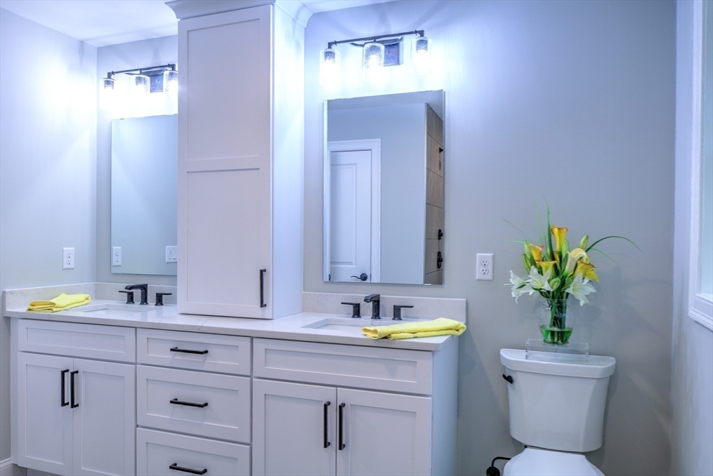 344 B Hampshire Road Methuen, MA 01844 - Photo 28 of 39