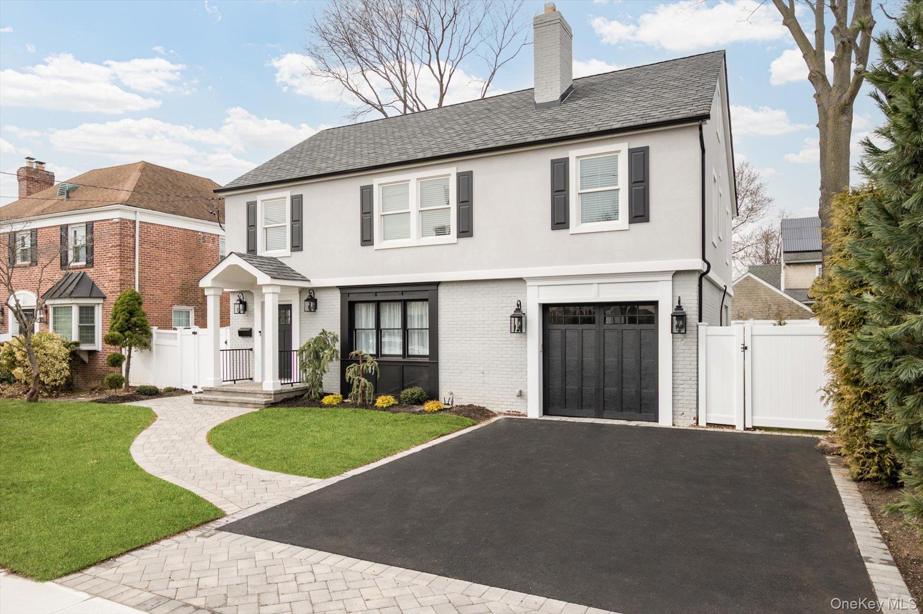 73 Stratford Road West Hempstead, NY 11552 - Photo 2 of 27