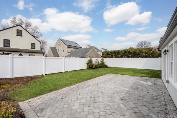 $1,695,000 | 73 Stratford Road, West Hempstead, NY 11552