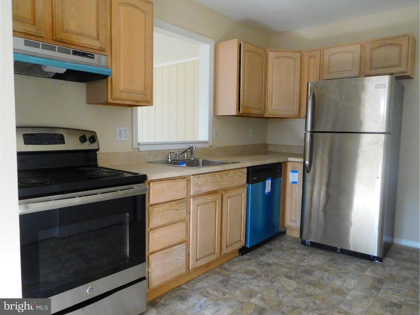 30 New Bridge Road, Unit E Ocean View, NJ 08230 - Photo 9 of 25 Kitchen