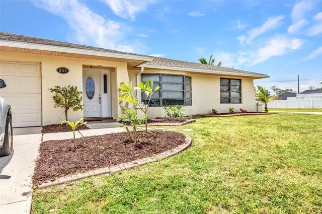 $384,880 | 957 Chevy Chase Street Northwest, Port Charlotte, FL 33948