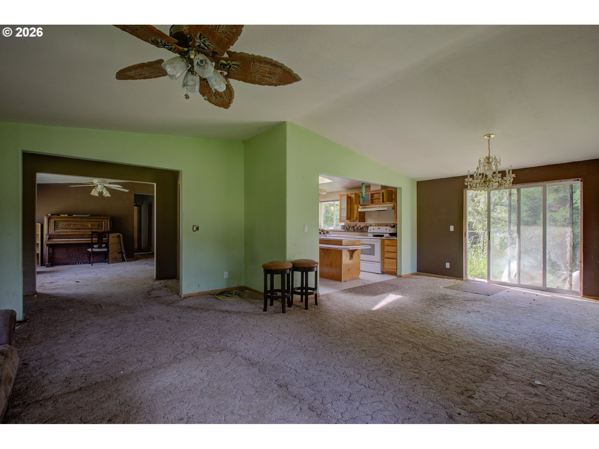 13339 North Myrtle Road Myrtle Creek, OR 97457 - Photo 5 of 37