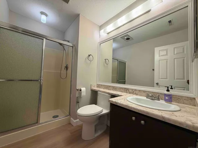 $2,800 | 6 Tunxis Village, Unit 6, Farmington, CT 06032