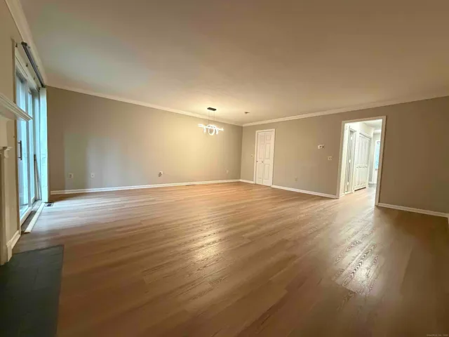 $2,800 | 6 Tunxis Village, Unit 6, Farmington, CT 06032