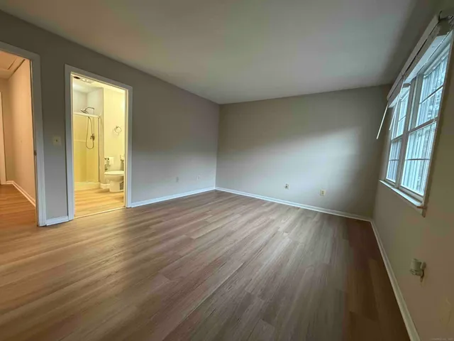 $2,800 | 6 Tunxis Village, Unit 6, Farmington, CT 06032