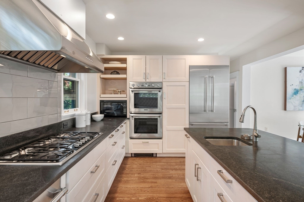 21-23 Grozier Road, Unit 23 Cambridge, MA 02138 - Photo 15 of 39 Gallery Image 15
