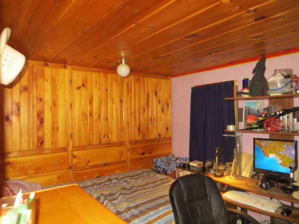 421 Beaulieu Road St. David, ME 04773 - Photo 29 of 35 Mobile Home - Bedroom #2