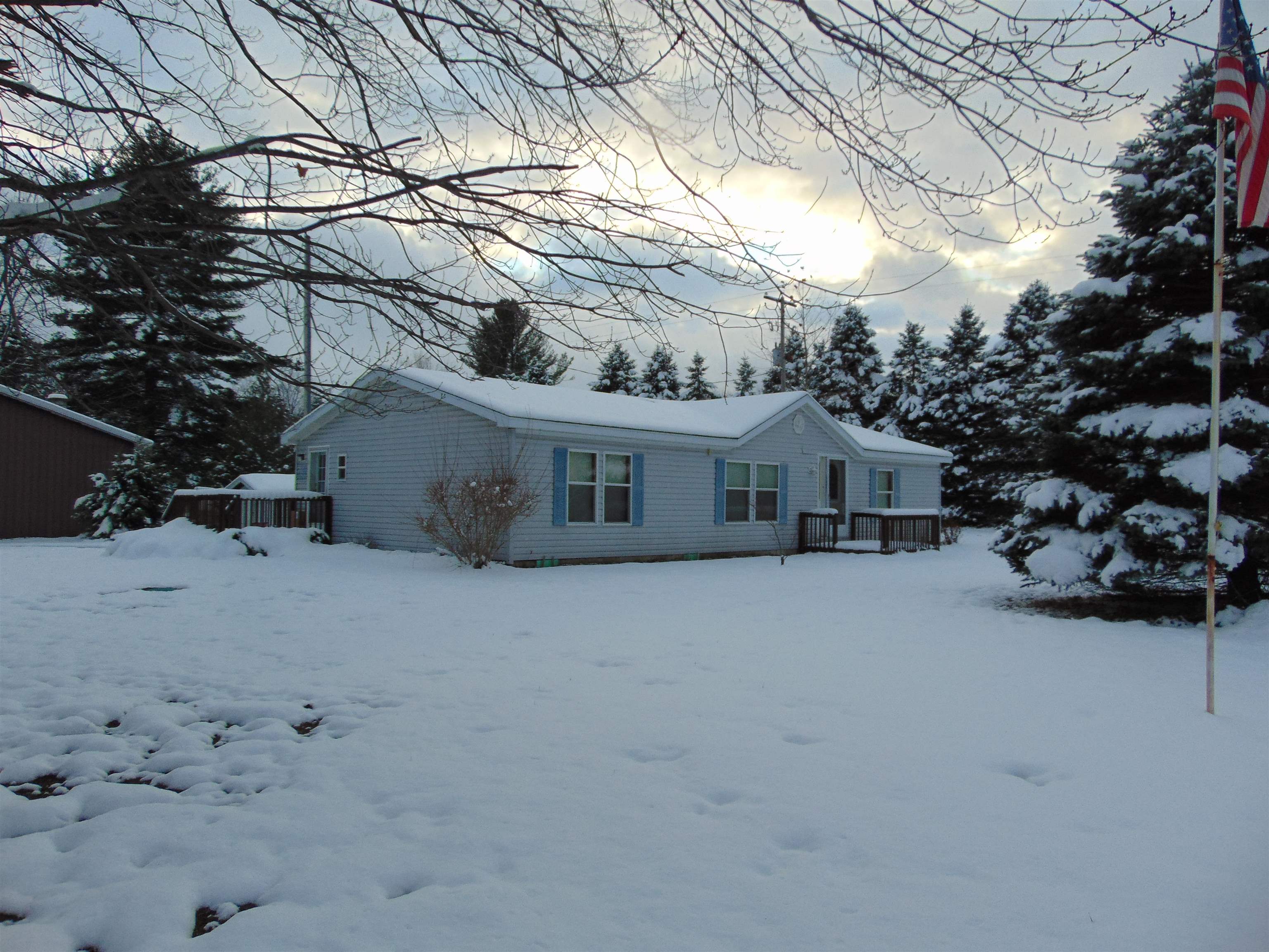 11645 West Washington Road Sumner, MI 48889 - Photo 4 of 41