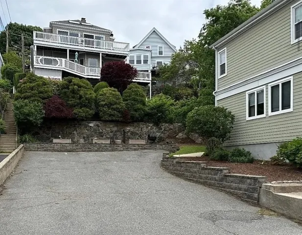 $3,200 | 23 Ingalls Terrace, Unit 2, Swampscott, MA 01907