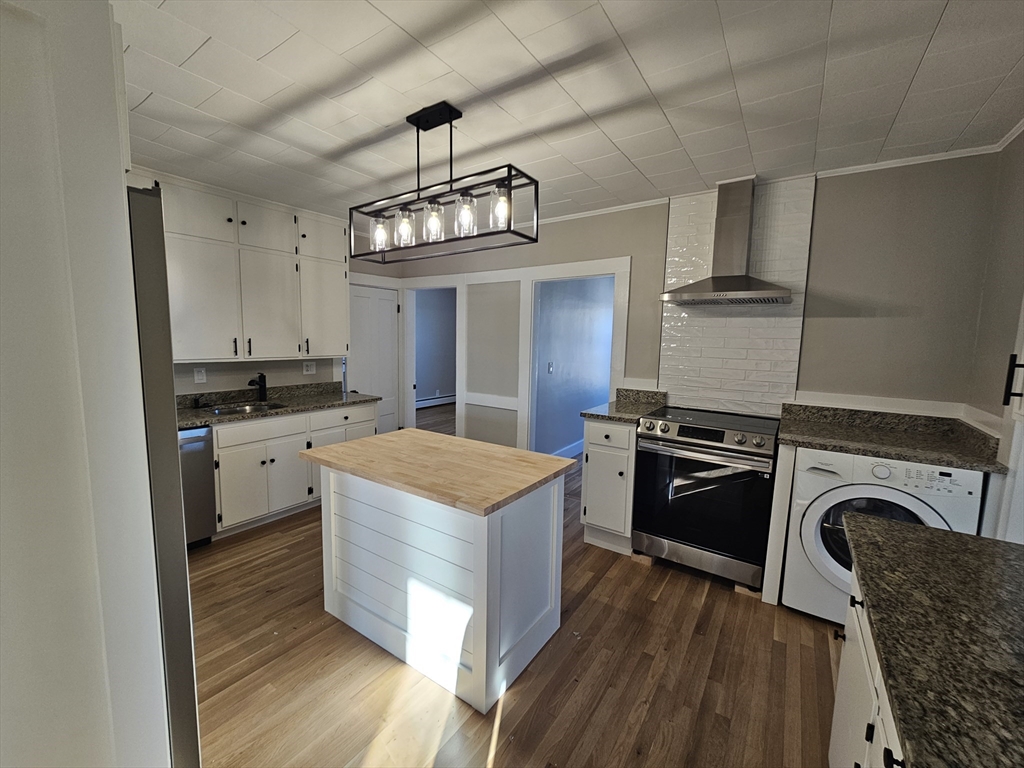 23 Ingalls Terrace, Unit 2 Swampscott, MA 01907 - Photo 3 of 23