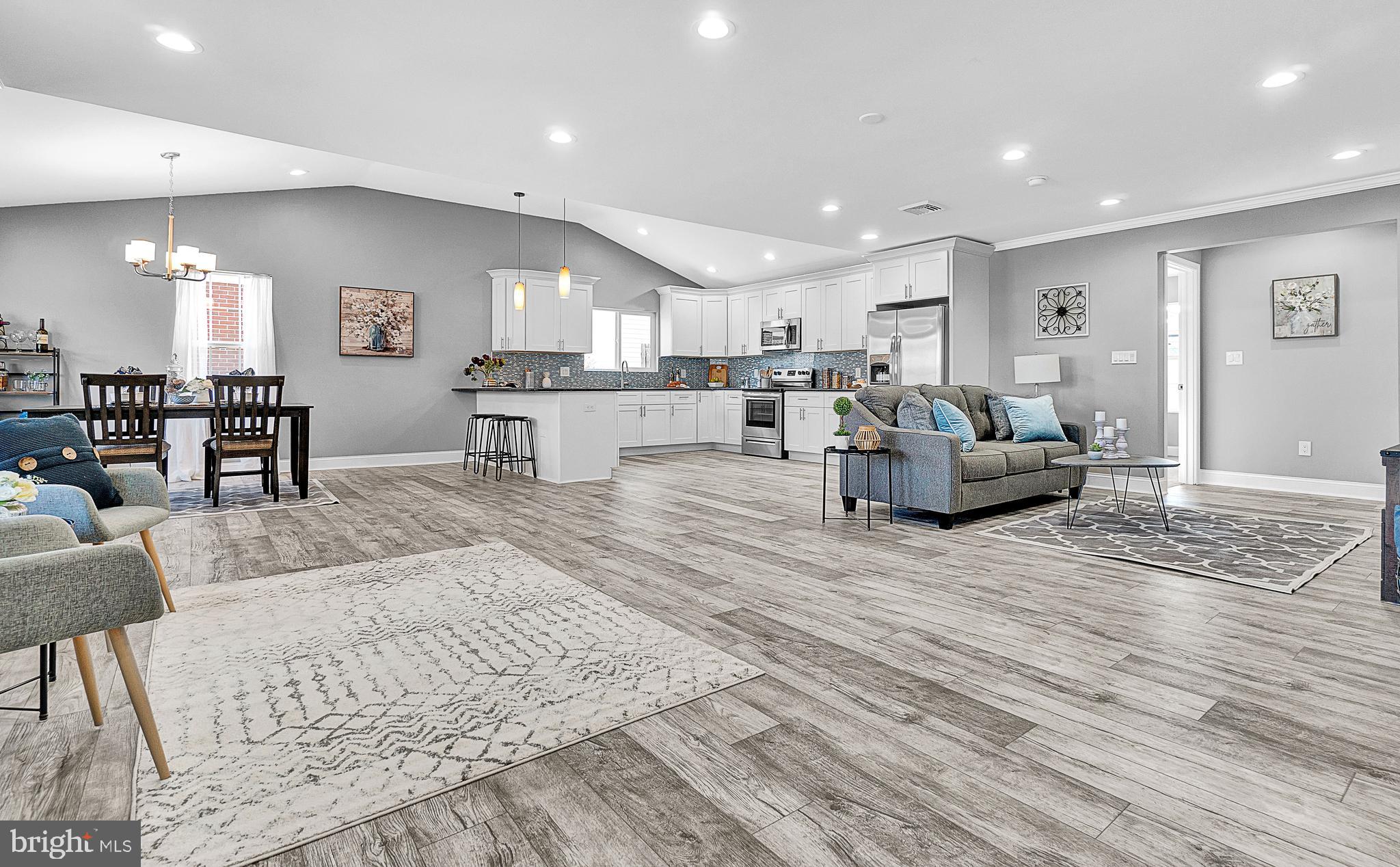 8 Old Pond Road Levittown, PA 19057 - Photo 2 of 39