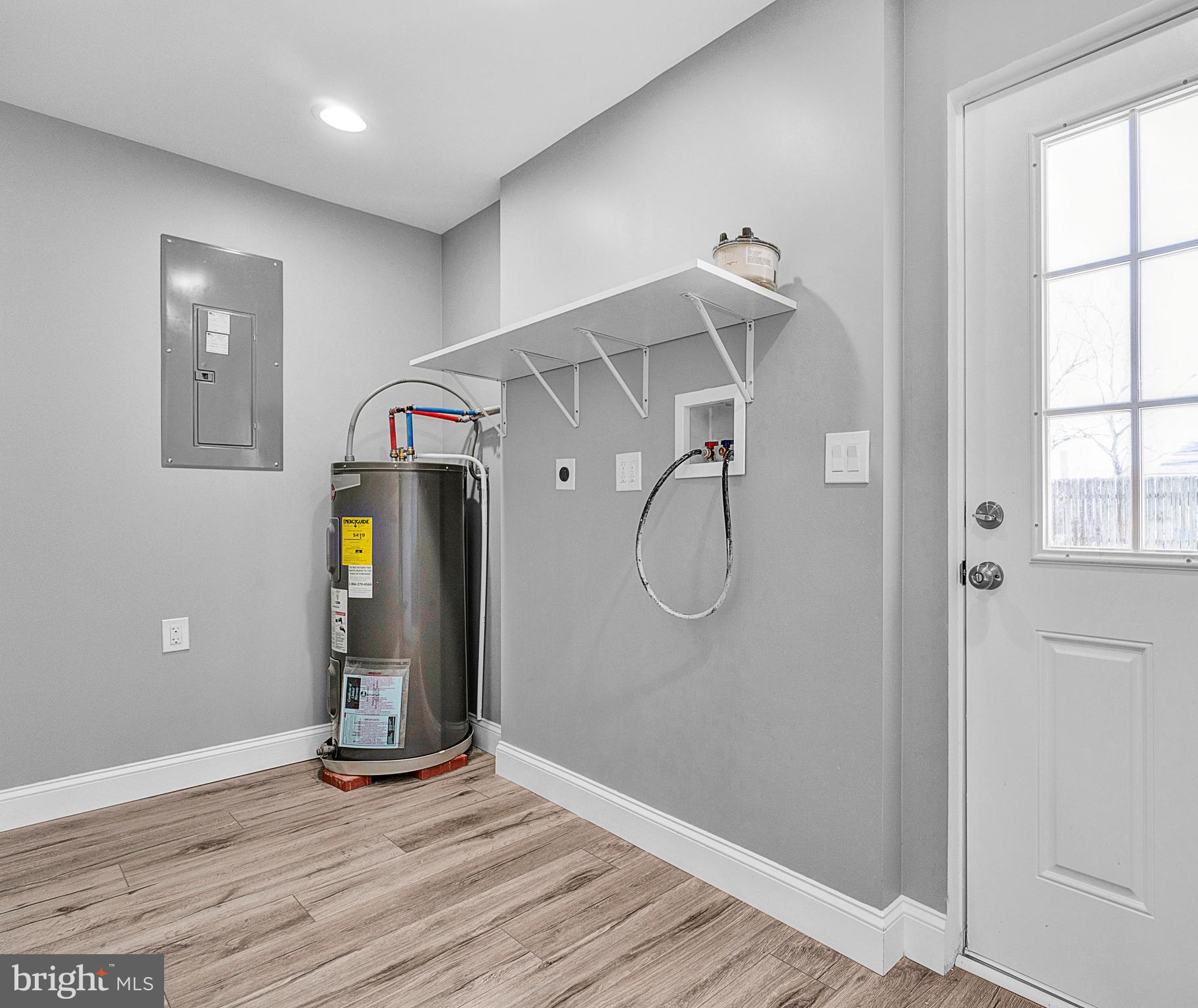 8 Old Pond Road Levittown, PA 19057 - Photo 25 of 39