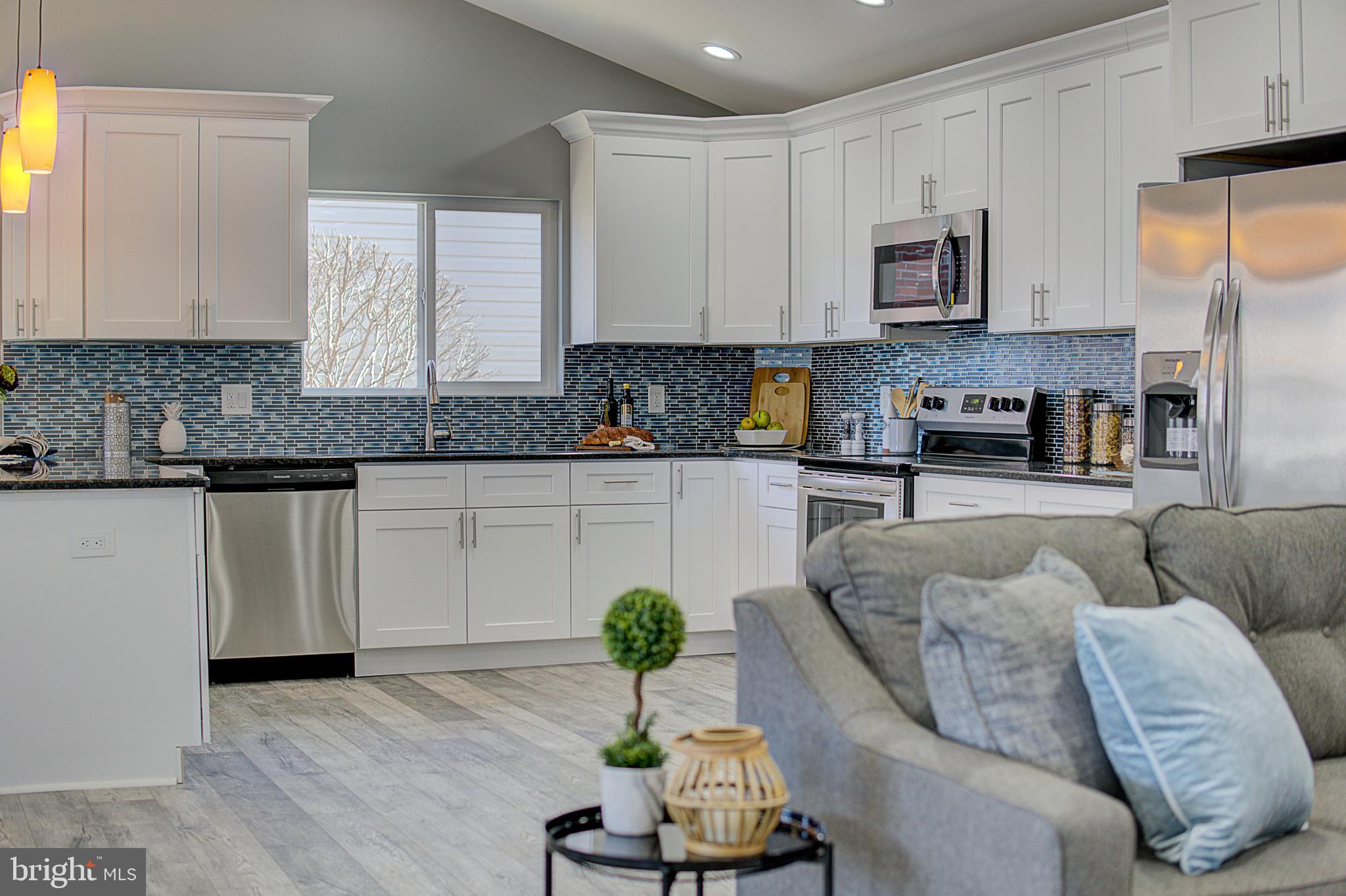 8 Old Pond Road Levittown, PA 19057 - Photo 34 of 39