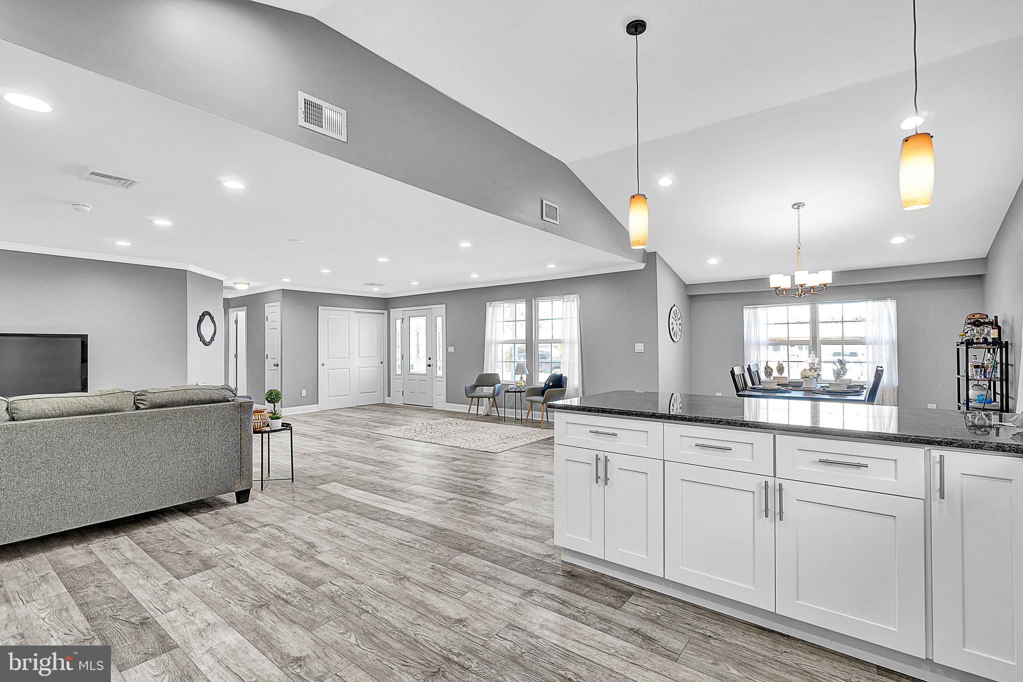 8 Old Pond Road Levittown, PA 19057 - Photo 7 of 39