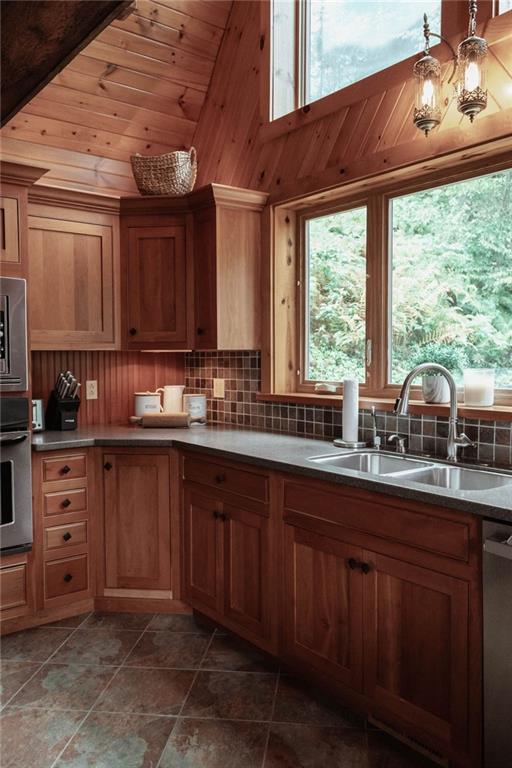 316 Peoples Road Dayton, PA 16222 - Photo 16 of 41