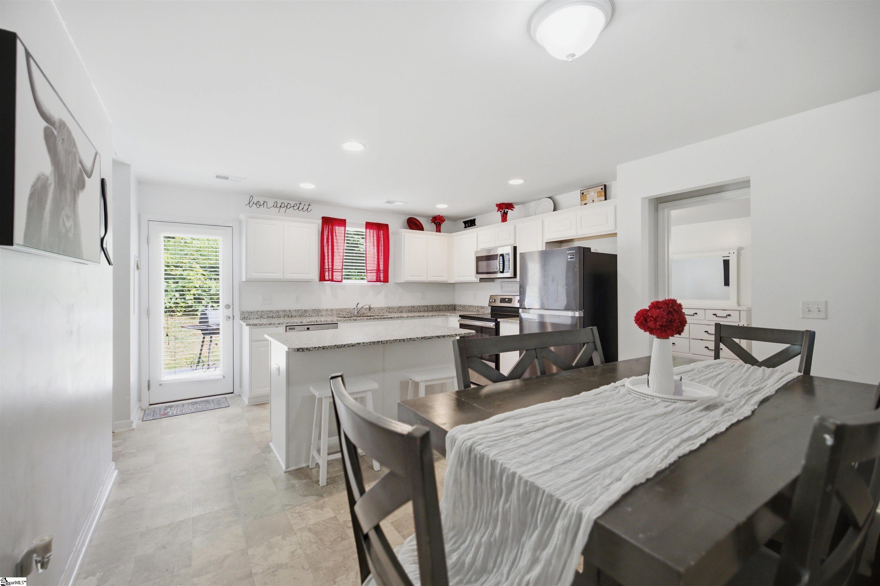 712 Roebuck Avenue Roebuck, SC 29376 - Photo 6 of 28